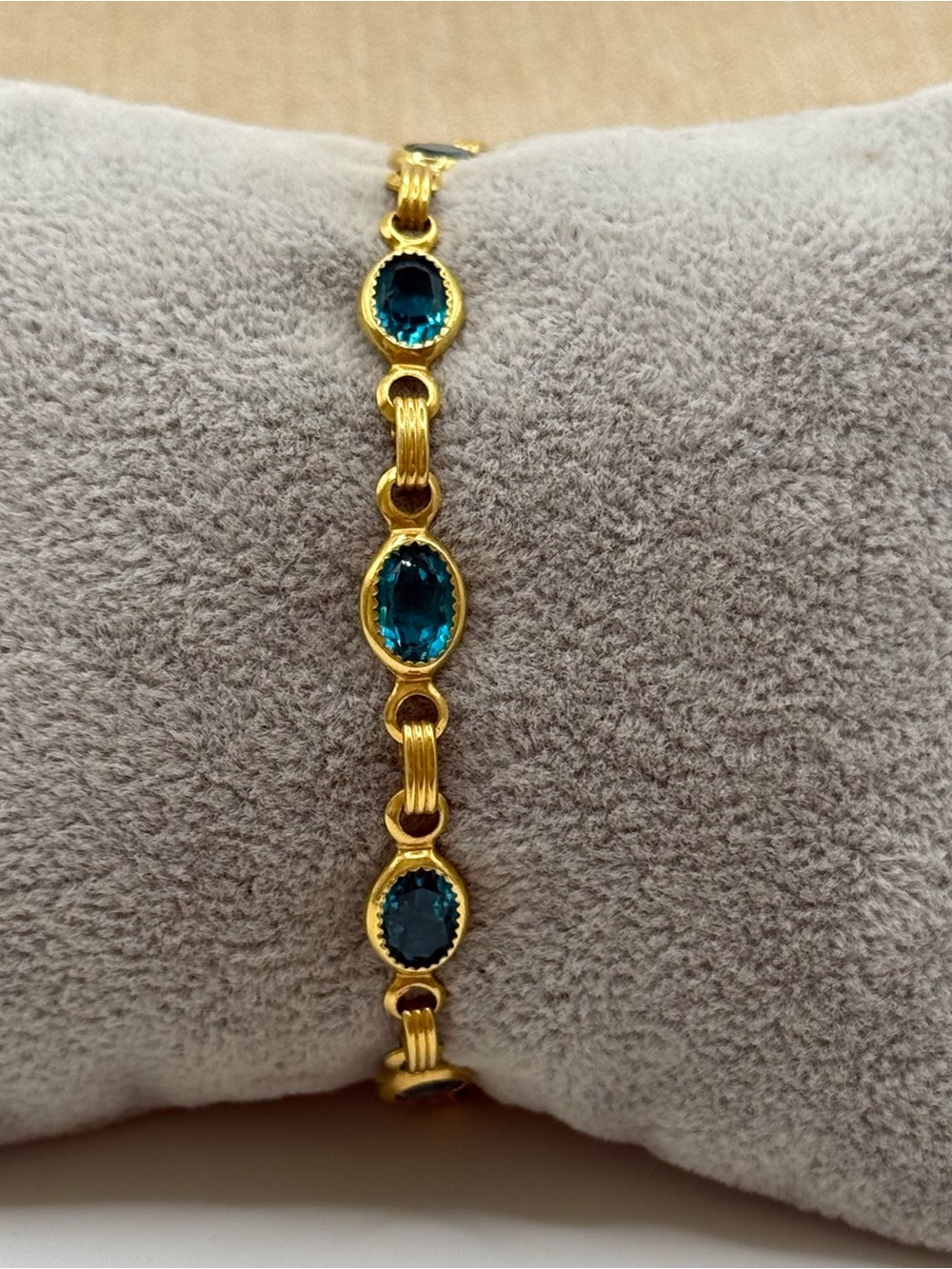 1/20-12 gold filled Bracelet with simulated gemstone Blue Oval Crystals